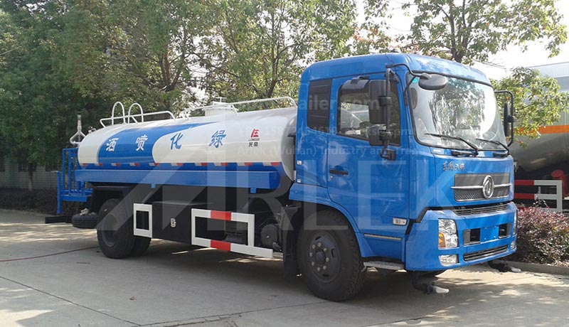 Water Tank Trucks