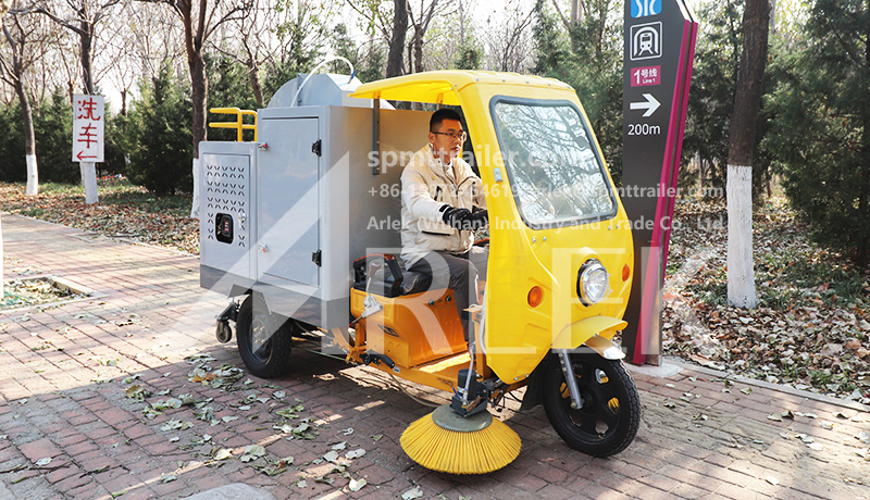 Small leaf collection tricycle T6