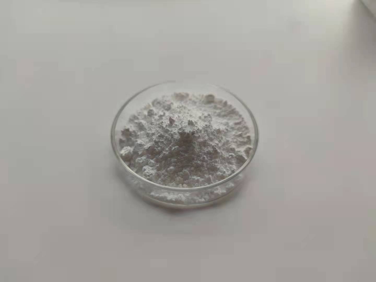 High Purity 99.99% Ytterbium Oxide Yb2O3 for optical glass additive