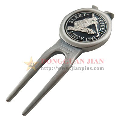 custom divot tool