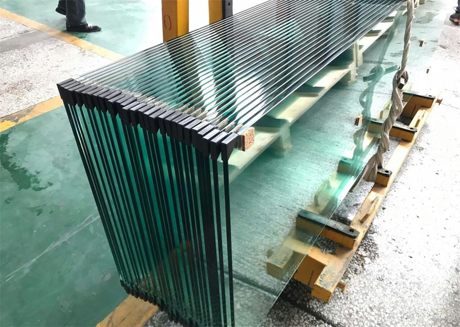 Reliable Safety 8mm 10mm 12mm Low Iron Strengthened Tempered Glass For Partition