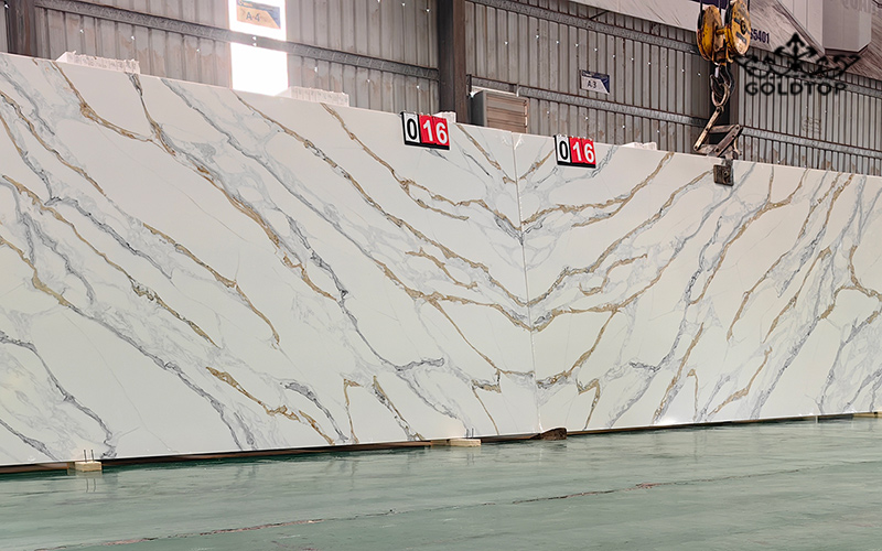 5066 Calacatta Fendy Quartz Slabs