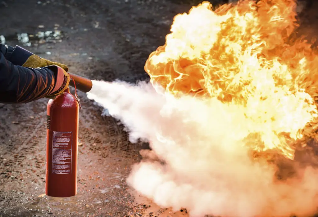 What Should We Do If The Lithium Ion Battery Catches Fire?